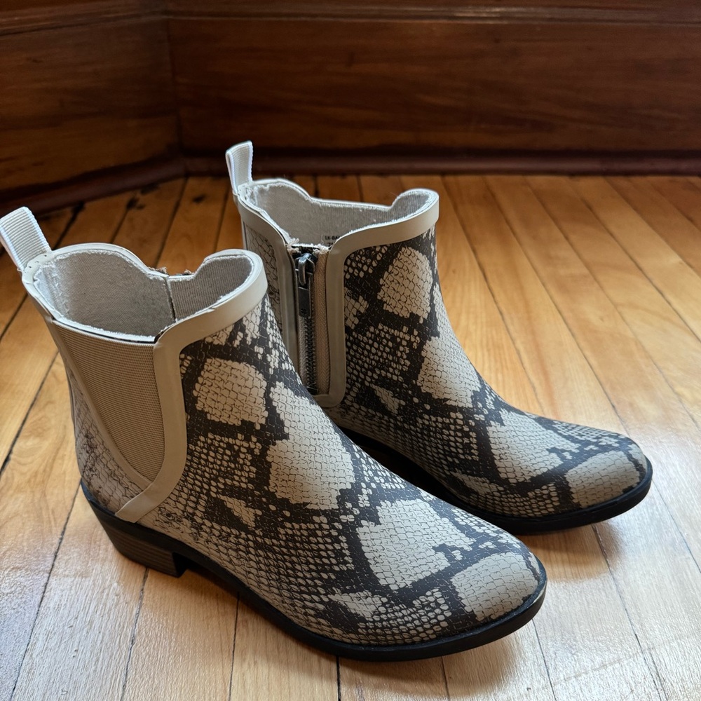 Lucky Brand Basel Rain Boots